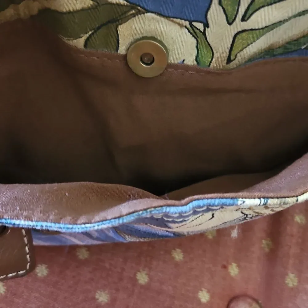 Carribean Joe Island Shoulder Bag